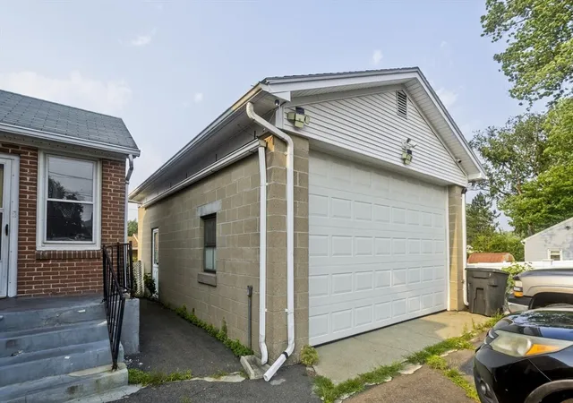 4th image of 26 Grace St, Chicopee, MA 01020 | MLS# 73553012