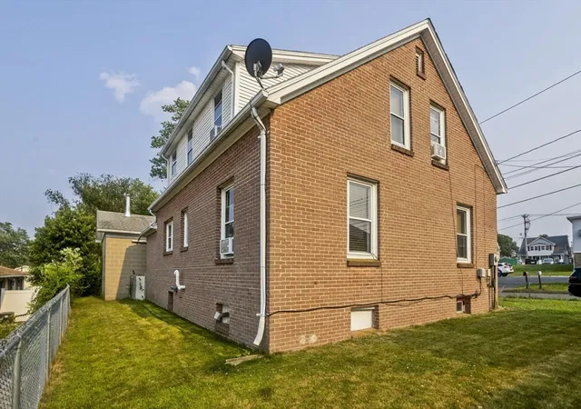 5th image of 26 Grace St, Chicopee, MA 01020 | MLS# 73553012