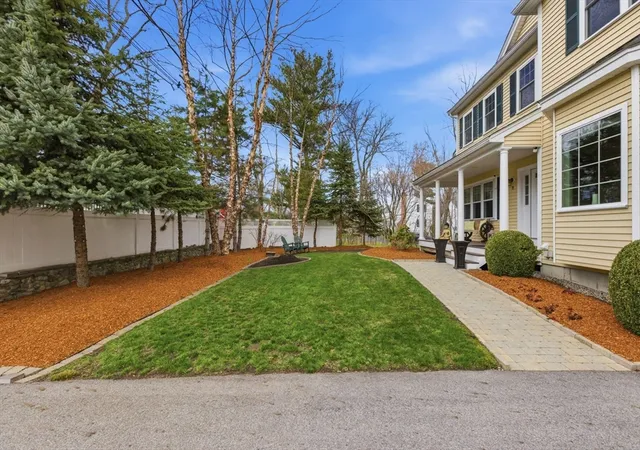 Photo 3 of Sale Pending at 71 Lexington St, Burlington, MA 01803 | MLS# 73497591 | Listing updated on 2026-04-25