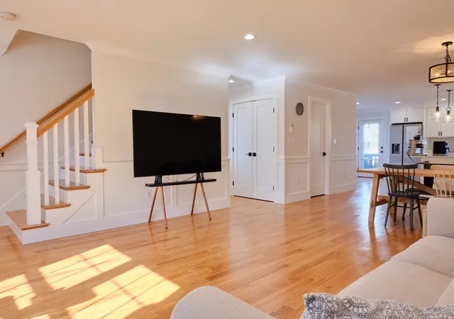 Listing Photo 4 - Condo for sale in building located at 24 Beacon St, Arlington, MA 02152 - Unit #24