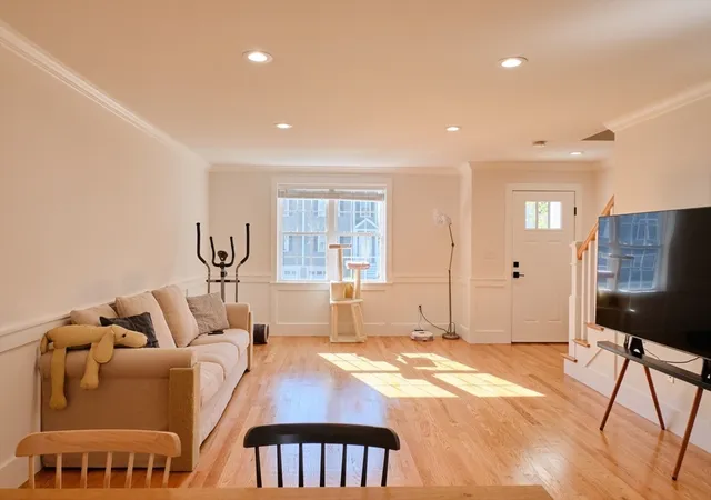 Listing Photo 5 - Condo for sale in building located at 24 Beacon St, Arlington, MA 02152 - Unit #24
