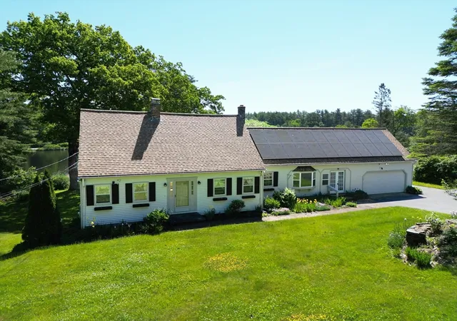 Homes for sale in North Brookfield, MA | 57 Shore Rd, North Brookfield, MA 01535 | MLS# 73531395