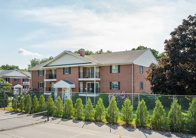 Homes for sale in Lexington, MA | 5 April Ln, Lexington, MA 02421 | Houzeo