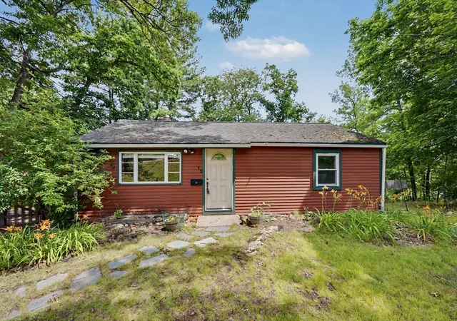 Homes for sale in Arlington, MA | 12 Vista Cir, Arlington, MA 02474 | MLS# 73541930