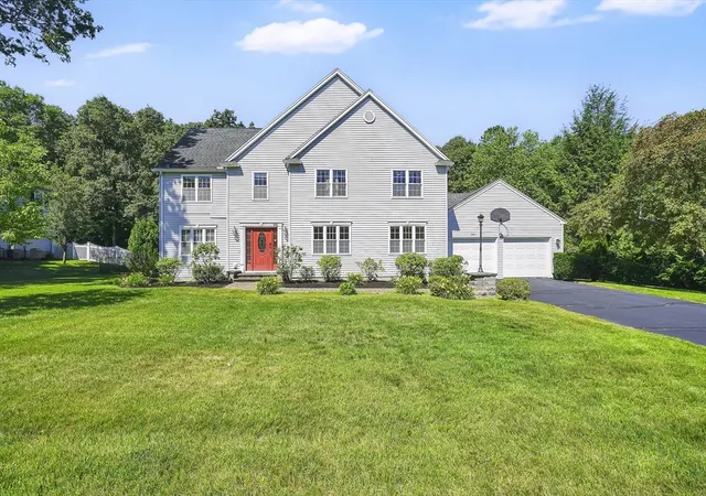 Photo 1 of Single family home for sale at 990 Frank Smith Rd, Longmeadow, MA 01106 | MLS# 73542425 | Listing updated on 2026-09-01