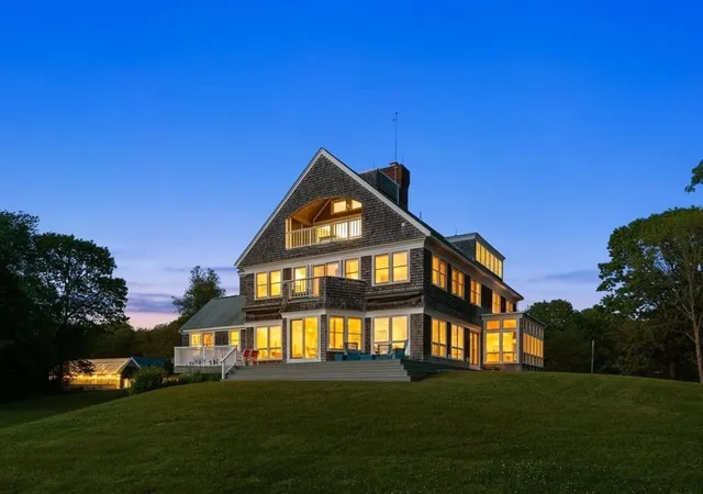 1st image of 1069 Horseneck Rd, Westport, MA 02790 | MLS# 73249522