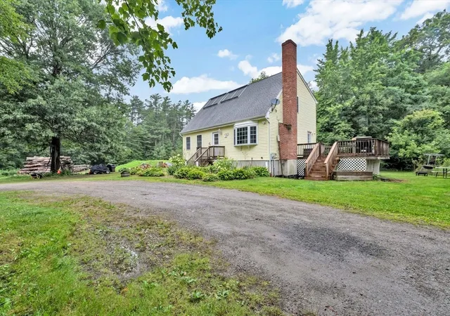 Photo 2 of Single family home for sale at 69r Anthony St, Berkley, MA 02779 | MLS# 73557747 | Listing updated on 2026-09-14