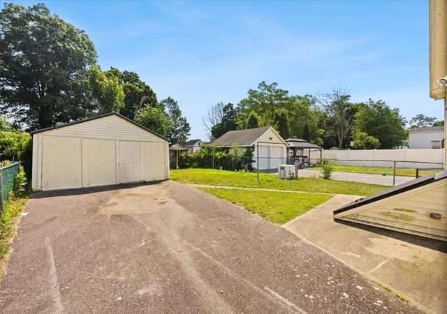 5th image of 59 Park St, Taunton, MA 02780 | MLS# 73543754