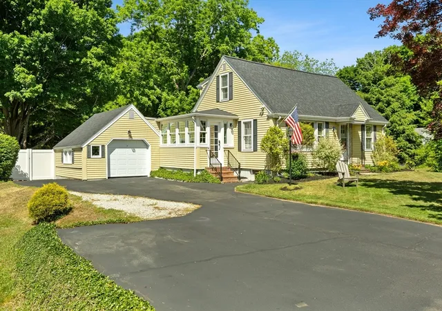 2nd image of 66 Center St, Raynham, MA 02767 | MLS# 73558775