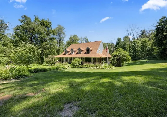 Homes for sale in North Grafton, MA | 196 Brigham Hill Rd, North Grafton, MA 01536 | MLS# 73534722