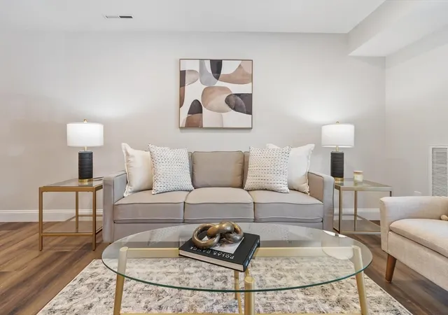 3rd image of 5 Bridgeview Circle #12, Tyngsboro, MA 01879 | MLS# 73537399