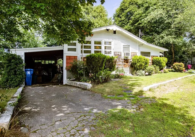 4th image of 19 Carver St, Whitman, MA 02382 | MLS# 73561279