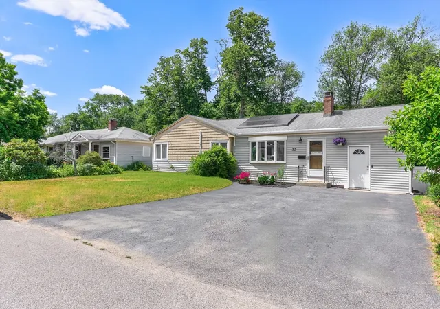 Homes for sale in Framingham, MA | 12 Lilian Rd Ext, Framingham, MA 01701 | MLS# 73540292