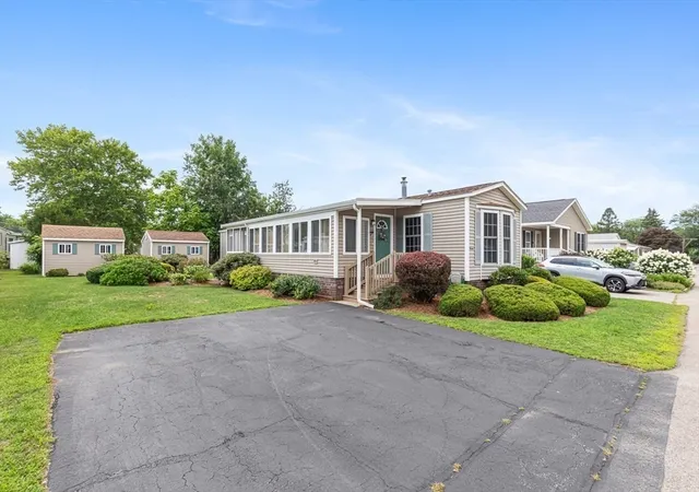 Photo 3 of Sale Pending at 7 Robert Rd, Plainville, MA 02762 | MLS# 73555116 | Listing updated on 2026-09-21