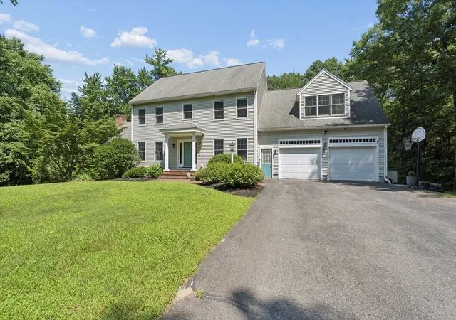 2nd image of 13 Country Club Rd, Sterling, MA 01564 | MLS# 73547224