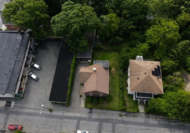 2nd image of 233 Arlington St, Medford, MA 02155 | MLS# 73555449