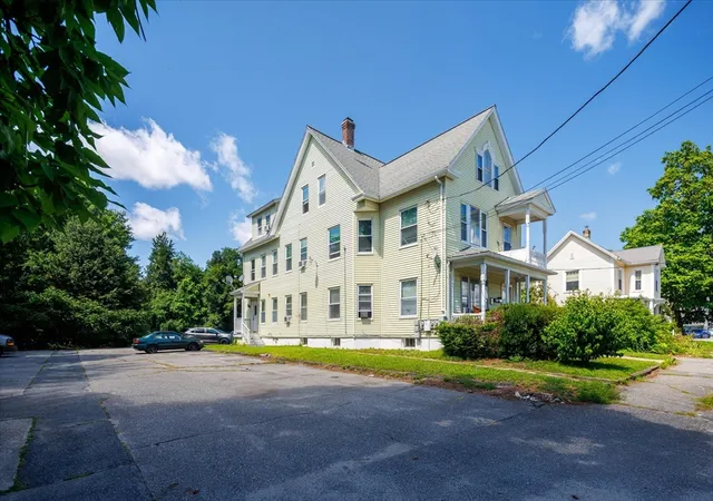 Photo 3 of Multi family home for sale at 17 Rockdale St, Worcester, MA 01606 | MLS# 73565582 | Listing updated on 2026-08-27