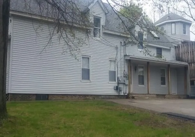 Listing Photo 5 - Condo for sale in building located at 6 Buffum St, Worcester, MA 01603