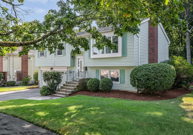 40th image of 5 Jeremiah Cir, Medford, MA 02155 | MLS# 73556954
