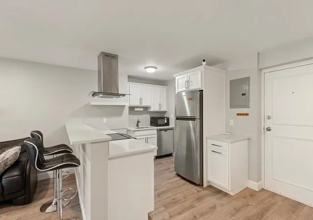 5th image of 26 W Wyoming Ave, Melrose, MA 02176
