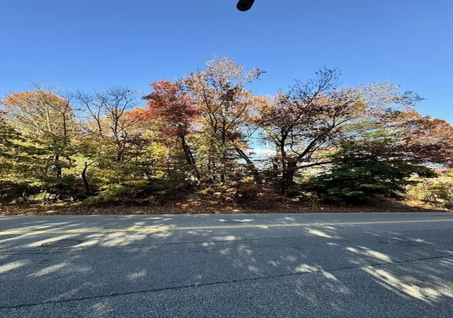 1st image of 483 Sunderland Rd, Worcester, MA 01604 | MLS# 73567050