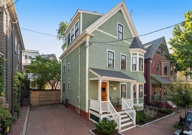 1st image of 15 Campbell Park, Somerville, MA 02144 | MLS# 73565348
