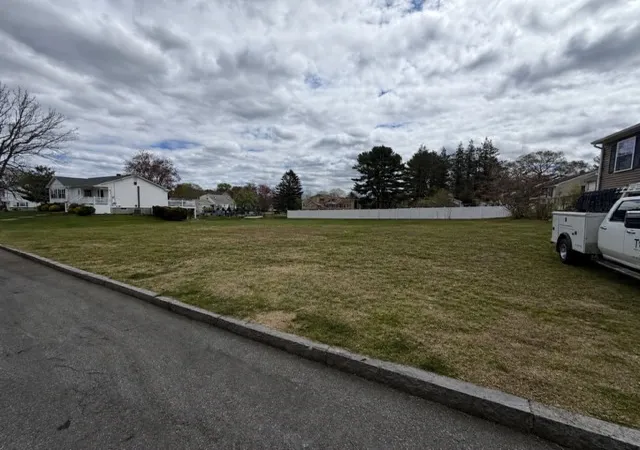 Photo 3 of Sale Pending at 251 Rich St, Fall River, MA 02722 | MLS# 73513199 | Listing updated on 2026-10-01