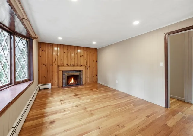 Homes for sale in Westborough, MA | 28 Spring Rd, Westborough, MA 01581 | MLS# 73548825