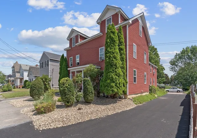 3rd image of 122 Winthrop St, Taunton, MA 02780 | MLS# 73563235
