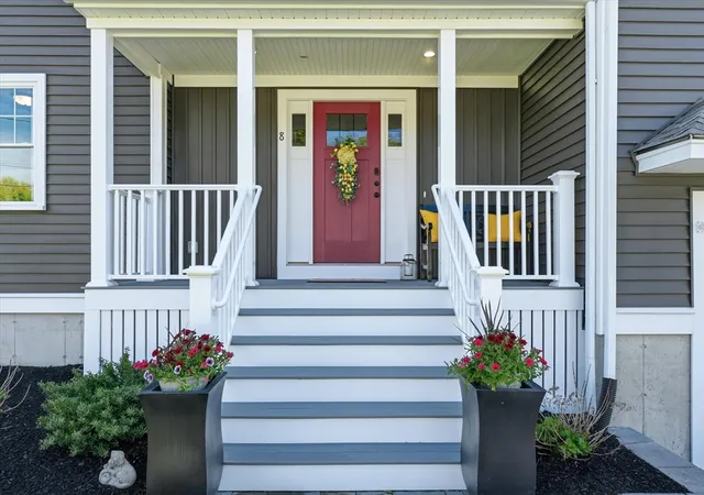4th image of 8 Edgewood Rd, Middleton, MA 01949 | MLS# 73521003