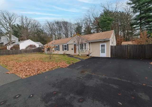 Homes for sale in Weymouth, MA | 92 Mercury St, Weymouth, MA 02188 | MLS# 73495462