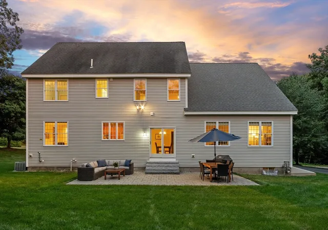2nd image of 8 Trailside Way, Westford, MA 01886 | MLS# 73562078