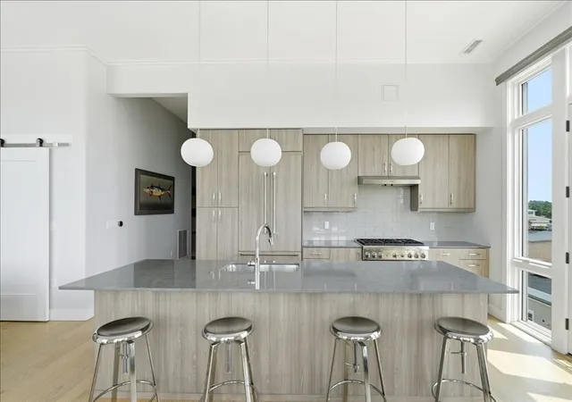 5th image of 10 Shipyard Dr #513, Hingham, MA 02043 | MLS# 73556951