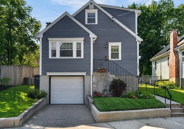 Photo 1 of Sale Pending at 139 Keystone St, West Roxbury, MA 02132 | MLS# 73562650 | Listing updated on 2026-08-26