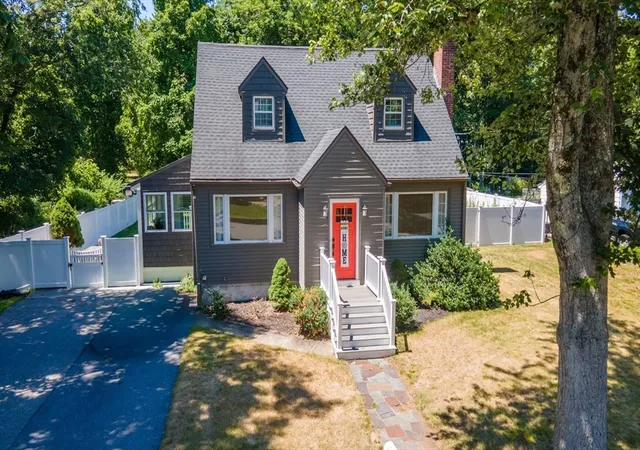 Homes for sale in Hopedale, MA | 14 Nelson Street, Hopedale, MA 01747 | MLS# 73549634