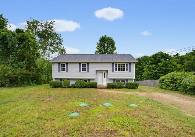 Homes for sale in Warren, MA | 290 Bemis Rd, Warren, MA 01083 | MLS# 73540799