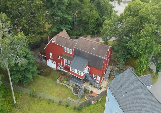 2nd image of 15 Trotting Park Rd, Lowell, MA 01854 | MLS# 73559517