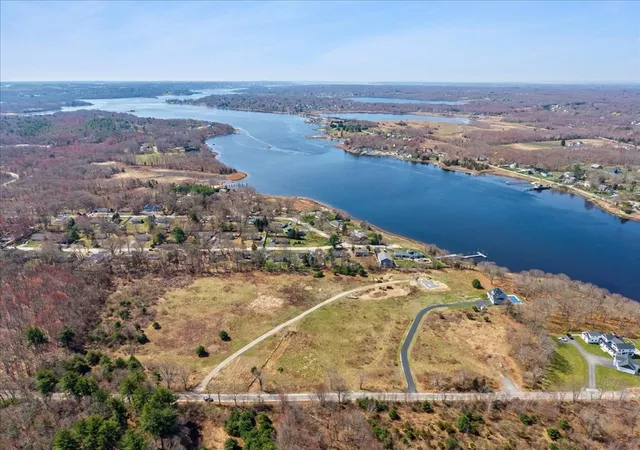 10th image of 8 Ferry Lane, Berkley, MA 02779 | MLS# 73504896