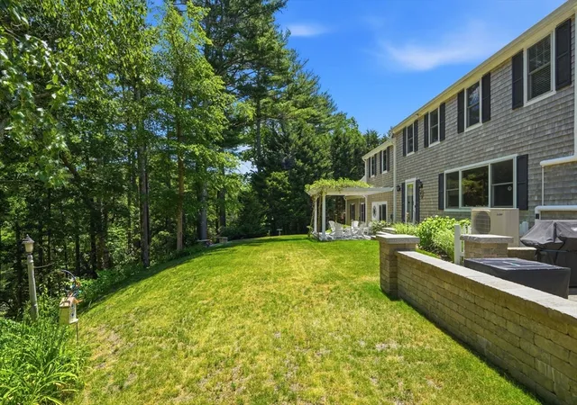Homes for sale in Duxbury, MA | 1 Flint Locke Dr, Duxbury, MA 02332 | MLS# 73538080