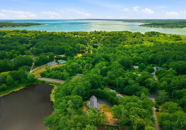 Homes for sale in Duxbury, MA | 1 Flint Locke Dr, Duxbury, MA 02332 | MLS# 73538080