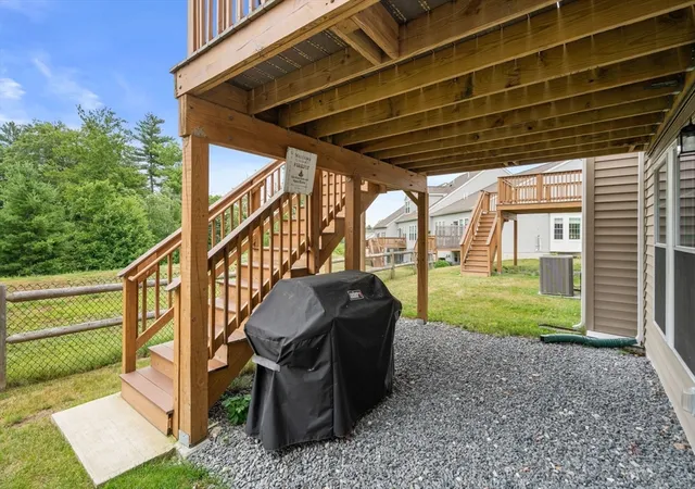 Homes for sale in Upton, MA | 56 Shannon Way, Upton, MA 01568 | Houzeo
