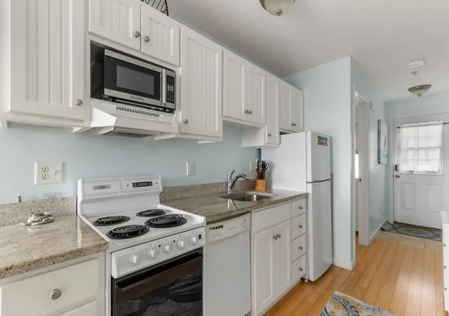 Photo 4 of Condo for sale at 482 Shore Road #19, Truro, MA 02652 | MLS# 73569012 | Listing updated on 2026-08-31