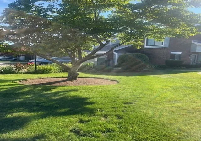 Photo 3 of Sale Pending at 272 Greenbrook Dr #272, Stoughton, MA 02072 | MLS# 73557315 | Listing updated on 2026-10-02