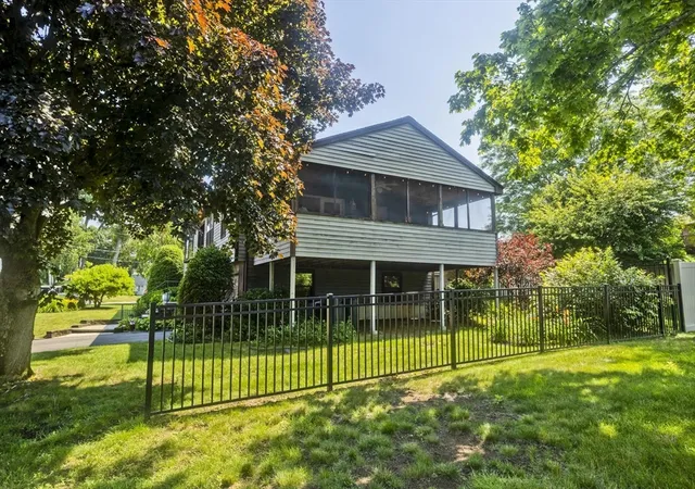 32nd image of 9 Dowds Ln, Chicopee, MA 01020 | MLS# 73543682