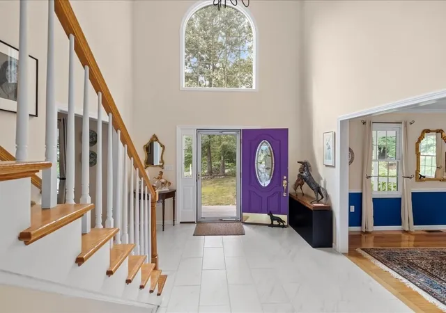 Homes for sale in Upton, MA | 6 Wood St, Upton, MA 01568 | MLS# 73428709