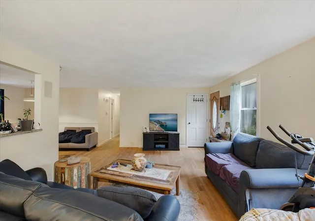 5th image of 75 Mulford Street, Yarmouth, MA 02664 | MLS# 73542227