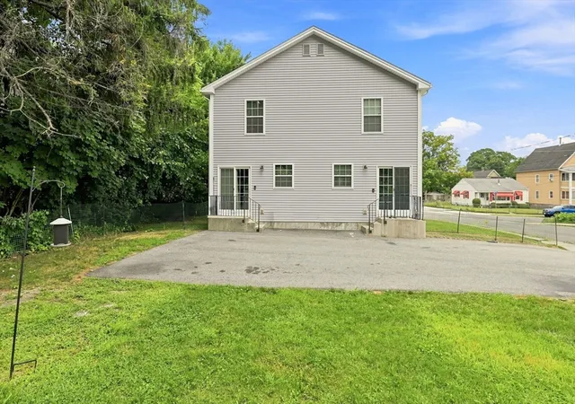25th image of 9 11 James St, Holyoke, MA 01040 | MLS# 73567186