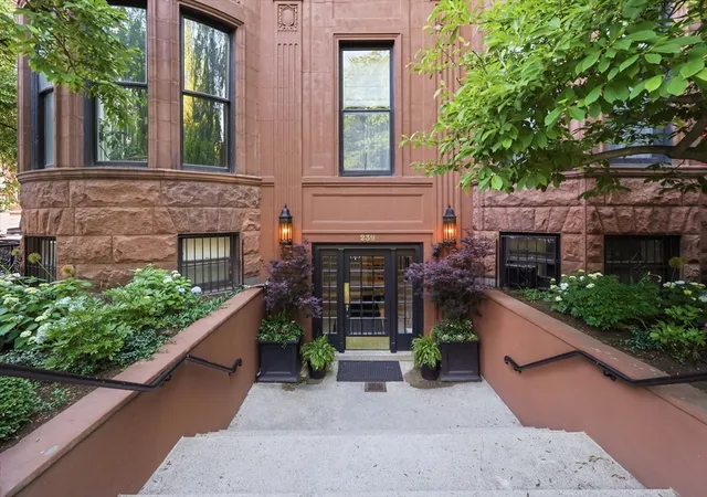 Homes for sale in Boston, MA | 239 Commonwealth Ave #10, Boston, MA 02116 | MLS# 73536779