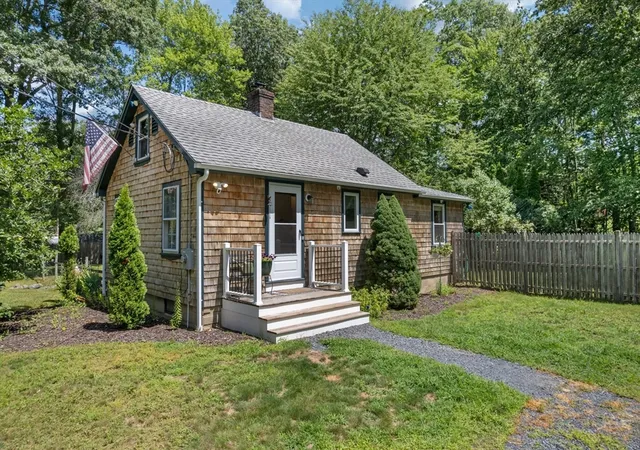 2nd image of 206 Old Dean St, Norton, MA 02766 | MLS# 73562426