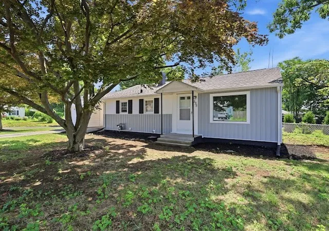 Homes for sale in Chicopee, MA | 535 Prospect St, Chicopee, MA 01020 | MLS# 73546937